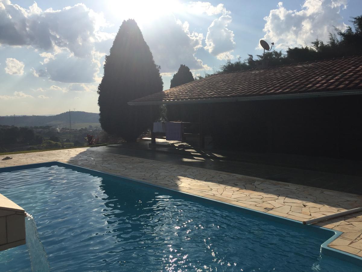 Villa Linda Chacara Com Piscina Atibaia Exterior foto