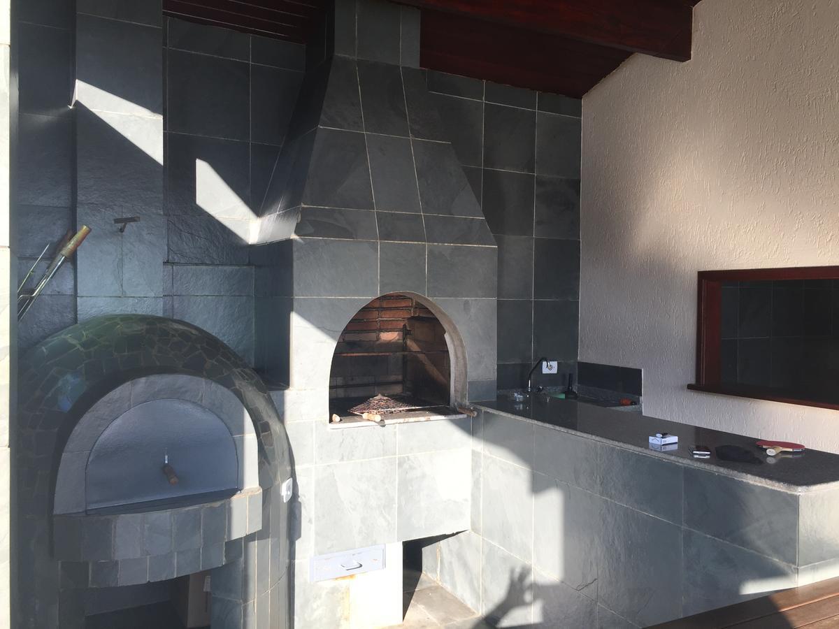 Villa Linda Chacara Com Piscina Atibaia Exterior foto