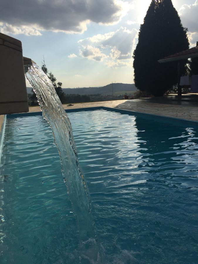 Villa Linda Chacara Com Piscina Atibaia Exterior foto